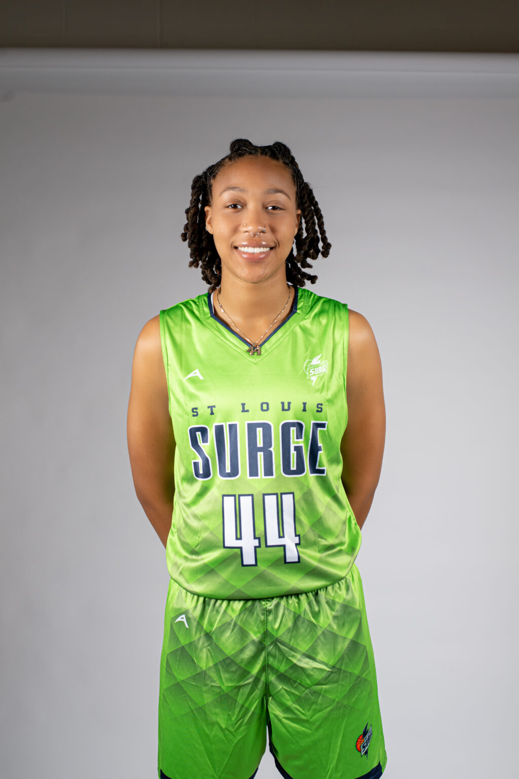 44 LaDazhia Williams F